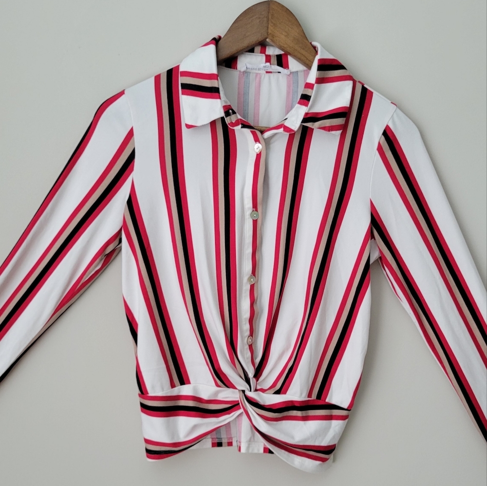 Long-Sleeve Red, Black, Tan, White Stripped Knit Buttoned Shirt (Small)